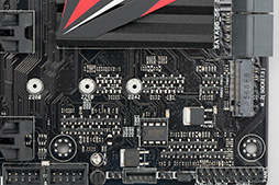 画像ギャラリー No.023のサムネイル画像 /  「Z170 PRO GAMING」を細かくチェック。2万円台半ばで買えるASUSのゲーマー向けマザーは新たな定番になるかも