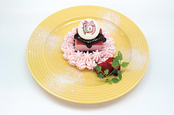 画像ギャラリー No.004のサムネイル画像 / 本日オープンした「ソニック25周年カフェ」の試食会をレポート。生誕25周年を迎える「ソニック」シリーズがスイーツパラダイスとコラボ