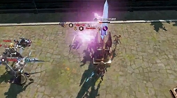 画像ギャラリー No.015のサムネイル画像 / スマホ向けMMORPG「リネージュ2 レボリューション」のイベントで注目コンテンツとなる“要塞戦”に参加。こーすけさん，まさか君主の才能アリ？