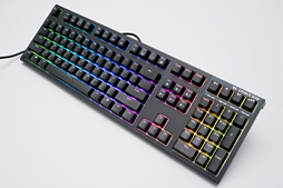 画像ギャラリー No.002のサムネイル画像 / 「REALFORCE RGB」レビュー。世界初，「キー入力がオンになる深さを変更できる機能」付きのゲーマー向け静電容量式キーボードは買いなのか