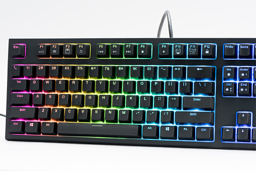 画像ギャラリー No.005のサムネイル画像 / 「REALFORCE RGB」レビュー。世界初，「キー入力がオンになる深さを変更できる機能」付きのゲーマー向け静電容量式キーボードは買いなのか
