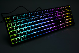 画像ギャラリー No.020のサムネイル画像 / 「REALFORCE RGB」レビュー。世界初，「キー入力がオンになる深さを変更できる機能」付きのゲーマー向け静電容量式キーボードは買いなのか