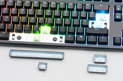 画像ギャラリー No.025のサムネイル画像 / 「REALFORCE RGB」レビュー。世界初，「キー入力がオンになる深さを変更できる機能」付きのゲーマー向け静電容量式キーボードは買いなのか