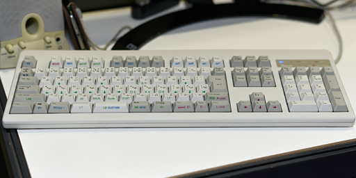 画像ギャラリー No.003のサムネイル画像 / アナログ入力対応キーボード「REALFORCE108UH-ANLG」の新ファームウェア適用版レビュー。ゲームパッドモードにおける使い勝手の向上を確認する