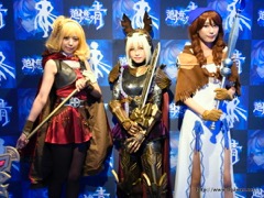 画像ギャラリー No.002のサムネイル画像 / グリーのスマホ向け新作RPG「追憶の青」発表会に，中島美嘉さんがゾンビになって登場。開発陣によるトークも行われたイベントをレポート