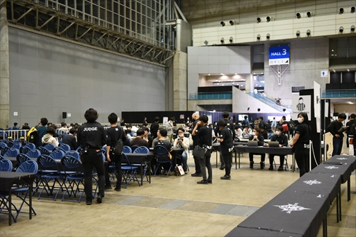 画像ギャラリー No.006のサムネイル画像 / 「RAGE Shadowverse 2023 Winter」予選大会レポート。12月に実施されるGRAND FINALSに歩を進める8人の選手が決定！