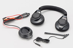 画像ギャラリー No.003のサムネイル画像 / HW短評：Plantronics「RIG Surround」（1）ヘッドセットの巨人によるゲーマー向けモデルの外観をチェック