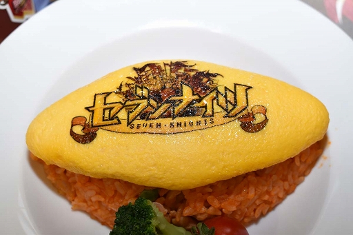 画像ギャラリー No.012のサムネイル画像 / 飲んで喰らって体力満タン！ 「セブンナイツ」公式カフェ“セブンナイツ 原宿ギルド in AMO CAFE”が10月20日にオープン
