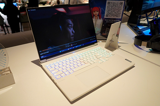 画像ギャラリー No.005のサムネイル画像 / 独自AIチップ搭載のゲーマー向けノートPCや多画面マニアも欲しくなる2画面ノートPCなど，Lenovoの魅力的な新製品をチェック
