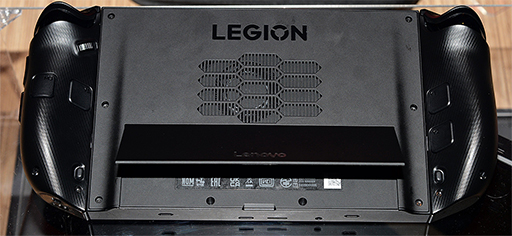 画像ギャラリー No.007のサムネイル画像 / 携帯型ゲームPC「Legion Go」の新製品やRTX 50＆Core Ultra 200HX搭載ゲームノートPCをLenovoが展示