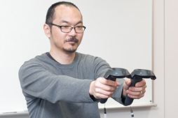 画像ギャラリー No.007のサムネイル画像 / 徳岡正肇の これをやるしかない！：VR空間内を歩き回れる夢のシステム「HTC Vive」が持つ可能性と課題について考える
