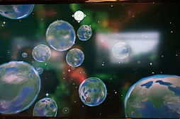 画像ギャラリー No.008のサムネイル画像 / クマが縦回転して街が分裂し，宇宙は原子の中にある。世界のすべてが分かりそうな気がするゲーム「Everything」のプレイレポート
