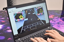 画像ギャラリー No.052のサムネイル画像 / 「スターリィパレット」のスマホ版がついにサービス開始！　星野紅葉役の鈴木裕斗さんのインタビューとプレイレポートで魅力を紹介