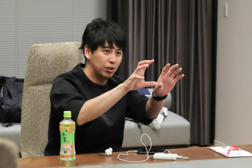 画像ギャラリー No.014のサムネイル画像 / 最強若手芸人を決する「ローモバチャレンジカップ」優勝決戦をレポート。やり込みあり，引きこもりあり，一大決戦を制したのは鬼越トマホーク