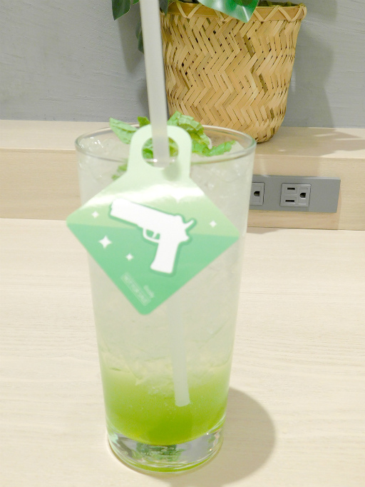 画像ギャラリー No.011のサムネイル画像 / 「『スタンドマイヒーローズ』in coly cafe!」レポート。今大路＆服部の誕生日はバースデーケーキでお祝いしよう♪