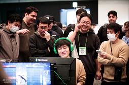 画像ギャラリー No.036のサムネイル画像 / 「鉄拳7」最後のMASTERCUPには765（ナムコ）人が参戦！　初のPC版開催となった同大会の模様をフォトレポートで紹介