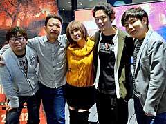 「バイオハザード7」と「コニカミノルタ VirtuaLink in DiverCity Tokyo Plaza」のコラボを記念したイベントをレポート。タレントのてんちむさんが登場したほか，開発スタッフのトークも