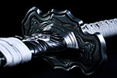 画像ギャラリー No.005のサムネイル画像 / 「NieR:Automata」に登場する武器「白の契約」が1/1スケールのスマート・トイに。予約受付は6月6日にスタート