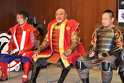 画像ギャラリー No.003のサムネイル画像 / プロレス（に）戦国時代到来！飯伏選手らが信長に扮して戦う「信長の野望」×「DDTプロレスリング」戦国武将マッチとはいかに