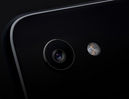 画像ギャラリー No.004のサムネイル画像 / Google，ミドルクラススマートフォン「Pixel 3a」シリーズの予約販売を開始。価格は4万8600円から