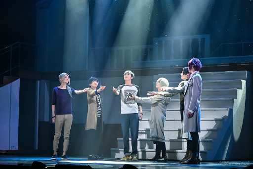 画像ギャラリー No.001のサムネイル画像 / 「MANKAI STAGE『A3!』ACT2! 〜WINTER 2024〜」ゲネプロレポート。信頼しあう劇団員たちの絆が，最高の芝居を作る新生冬組公演