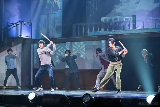 画像ギャラリー No.003のサムネイル画像 / 「MANKAI STAGE『A3!』ACT2! 〜WINTER 2024〜」ゲネプロレポート。信頼しあう劇団員たちの絆が，最高の芝居を作る新生冬組公演
