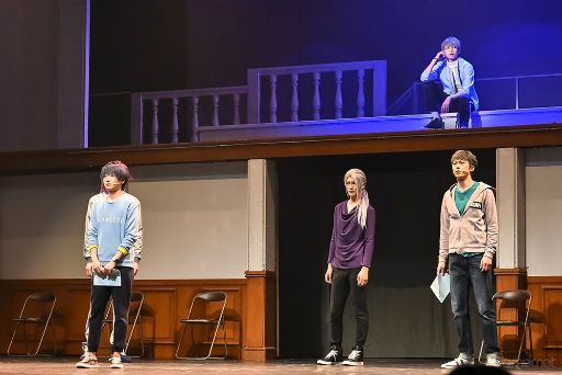 画像ギャラリー No.006のサムネイル画像 / 「MANKAI STAGE『A3!』ACT2! 〜WINTER 2024〜」ゲネプロレポート。信頼しあう劇団員たちの絆が，最高の芝居を作る新生冬組公演