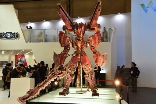 画像ギャラリー No.001のサムネイル画像 / ［G-Star 2016］騎士風のロボットが巨大な武器をぶん回す。それだけでインパクト抜群な「Azera: Iron Heart」を紹介