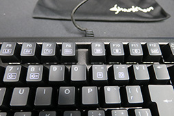 画像ギャラリー No.010のサムネイル画像 / SHARKOONのゲーマー向けブランド「SKILLER」が国内発売決定。第1弾はキーボードとマウス，ヘッドセットなど5製品9モデルに