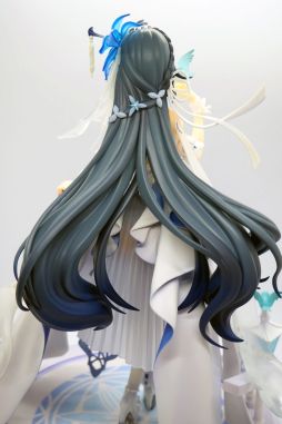 画像ギャラリー No.008のサムネイル画像 / 初めてのスケールフィギュアは「崩壊3rd」の「フカ・雲墨丹心 蒼い鳥の庭Ver.」にした話（「買い物Surfer」第21回）