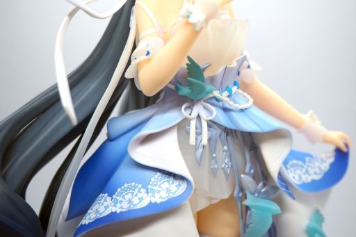 画像ギャラリー No.011のサムネイル画像 / 初めてのスケールフィギュアは「崩壊3rd」の「フカ・雲墨丹心 蒼い鳥の庭Ver.」にした話（「買い物Surfer」第21回）