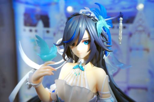 画像ギャラリー No.022のサムネイル画像 / 初めてのスケールフィギュアは「崩壊3rd」の「フカ・雲墨丹心 蒼い鳥の庭Ver.」にした話（「買い物Surfer」第21回）