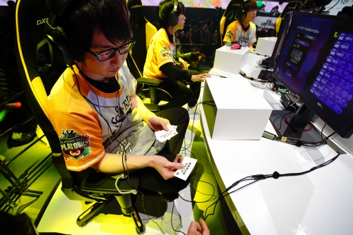 画像ギャラリー No.016のサムネイル画像 / 「スプラトゥーン2」日本一の球団は横浜DeNAベイスターズ！　「NPB eスポーツシリーズ スプラトゥーン2」大会レポート