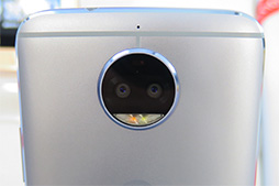 画像ギャラリー No.004のサムネイル画像 / Motolora，SIMロックフリースマートフォン「Moto G5S Plus」を国内発売。深度センサー付きデュアルレンズカメラが見どころ