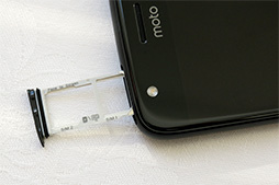 画像ギャラリー No.006のサムネイル画像 / Motorola，デュアルレンズ搭載の新型スマートフォン「Moto X4」を発売。「Moto Mods」の新作となるゲームパッドも