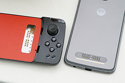画像ギャラリー No.030のサムネイル画像 / Motorolaの新スマホ「Moto X4」＆合体ゲームパッド「Moto Gamepad」テストレポート。Moto X4は使い勝手良好なミドルクラス市場端末だ