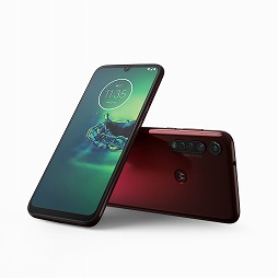画像ギャラリー No.004のサムネイル画像 / Motorola，3眼式アウトカメラ搭載のミドルクラススマホ「moto g8 plus」を3月16日発売