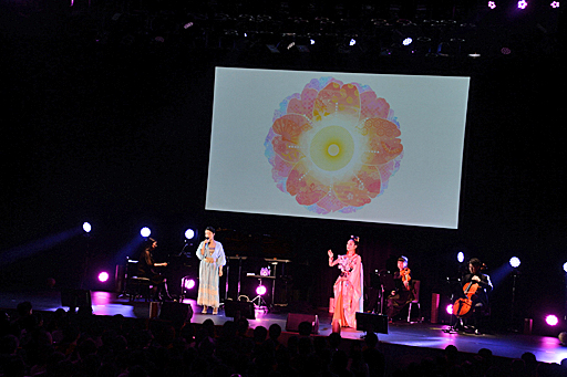 画像ギャラリー No.009のサムネイル画像 / 「LieN−リアン−」10周年記念ライブ「.hack//追奏」レポート。川澄綾子さん，小林沙苗さんら出演声優陣による生アテレコも