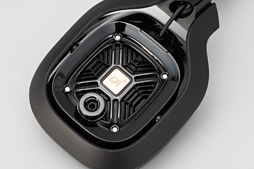 画像ギャラリー No.020のサムネイル画像 / 「ASTRO A40 TR Gaming Headset＋MixAmp Pro TR」ファーストインプレッション。北米市場で2015年発売の“新製品”は，2018年でも通用するのか