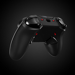画像ギャラリー No.008のサムネイル画像 / ASTRO Gaming，PCとPS4両対応のゲームパッド「ASTRO C40 TR」を発売。D-Padと左アナログスティックを入れ替えるなど，多機能に振った製品