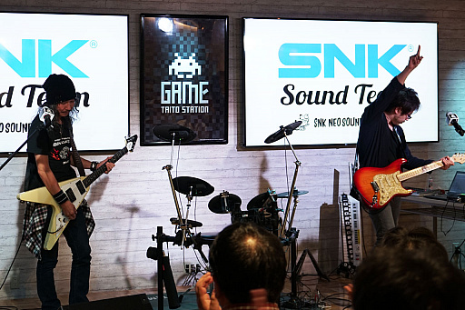 画像ギャラリー No.015のサムネイル画像 / ZUNTATA×SNK×ケイブが熱く対バン！ タイトーステーション溝の口店の開店1周年を記念した特別イベントをレポート