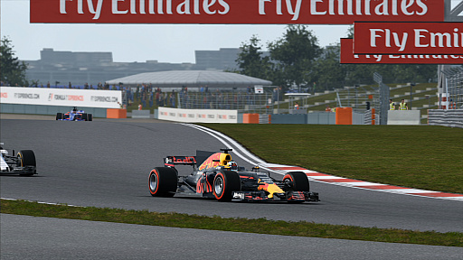 画像ギャラリー No.016のサムネイル画像 / シリーズ最新作「F1 2017」で，日常を超越したハイスピードバトルを手軽に体験しよう