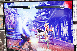 画像ギャラリー No.017のサムネイル画像 / 「ストリートファイターV アーケードエディション」の発売記念イベントが開催。ときどさんとマゴさんが，本気の戦いを繰り広げた