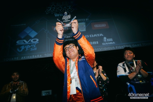 画像ギャラリー No.041のサムネイル画像 / ［EVO Japan］熱戦が繰り広げられたEVO Japan 2018の全日程が終了。「ストV AE」「GGXrd Rev2」「鉄拳7」「スマブラWii U」の優勝者が決定した最終日Twitterまとめ