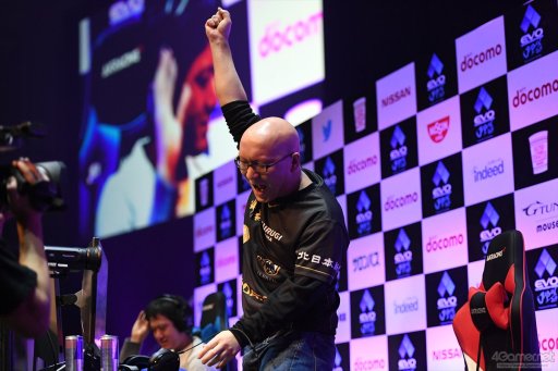 画像ギャラリー No.041のサムネイル画像 / ［EVO Japan］写真と共に振り返るDay3，現地レポートまとめ。「鉄拳7」「ストV AE」など4部門の決勝が行われ，3日間にわたる激闘が決着する