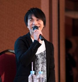 画像ギャラリー No.009のサムネイル画像 / 「殺し屋とストロベリー」のイベント「喫茶 月影 プレオープンパーティー」をレポート。田丸篤志さんと野島健児さんが“裏社会”について語る？
