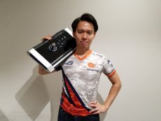 画像ギャラリー No.001のサムネイル画像 / Qanba，ハイエンドアーケードスティック「Obsidian」を1月25日に発売