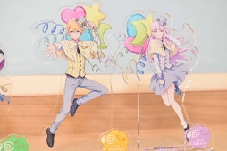 画像ギャラリー No.041のサムネイル画像 / キュートで美しい描き下ろしイラストがたまらない！　アニメイトカフェショップ×「DREAM!ing」によるコラボカフェをレポート