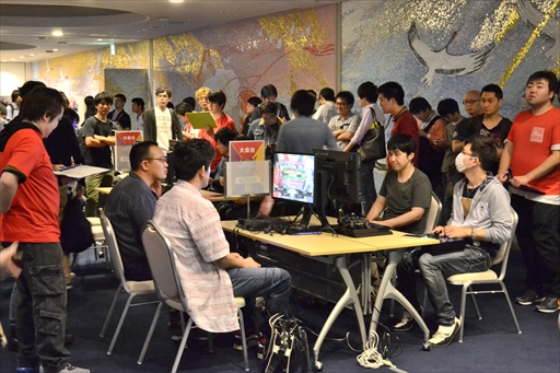 画像ギャラリー No.014のサムネイル画像 / 「BBTAG 第2回公式大会」イベントレポート。プロゲーマー・小路KOG選手が優勝を飾り，直近の出場大会において5連覇を達成