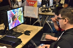 画像ギャラリー No.018のサムネイル画像 / 「BBTAG 第2回公式大会」イベントレポート。プロゲーマー・小路KOG選手が優勝を飾り，直近の出場大会において5連覇を達成
